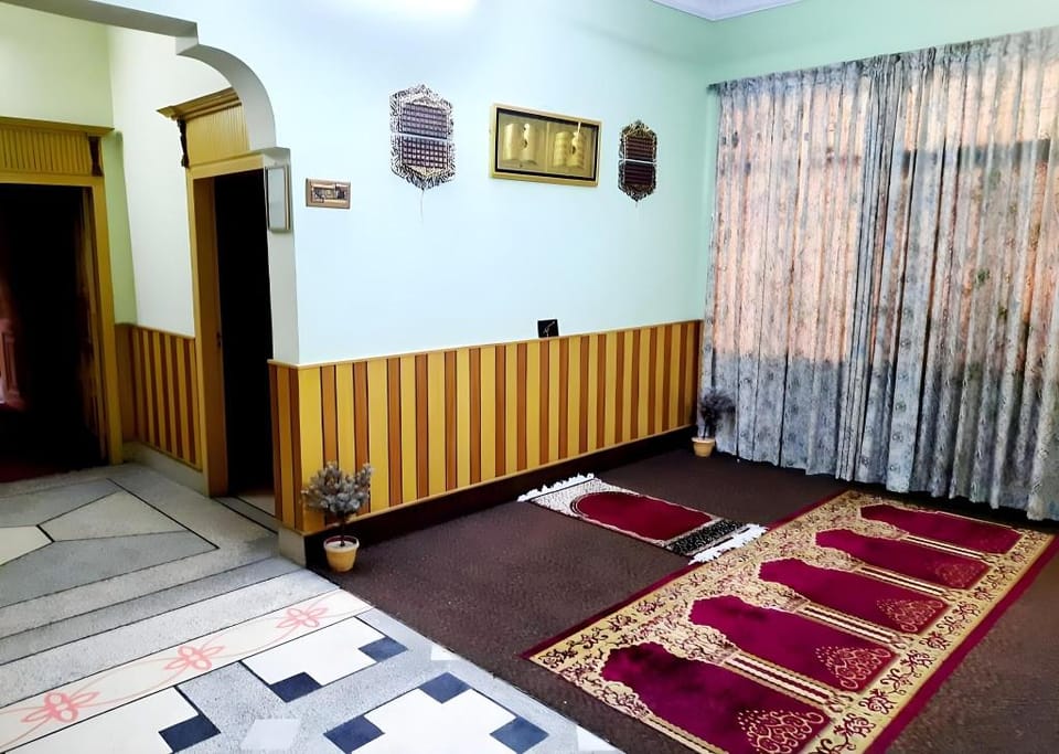 Royal Guest House Sialkot Hotel in Punjab, India