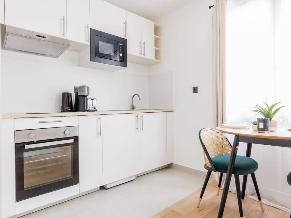 Comfortable Studio for 2 people - Puteaux Apartment in Puteaux