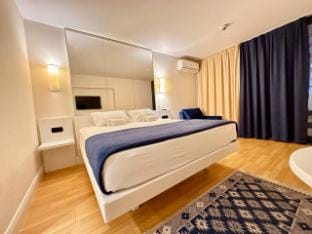 ORBI City - Modern Retreat next to the Black sea Apartment in Batumi
