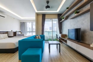 Mansion One Suites Apartment in George Town