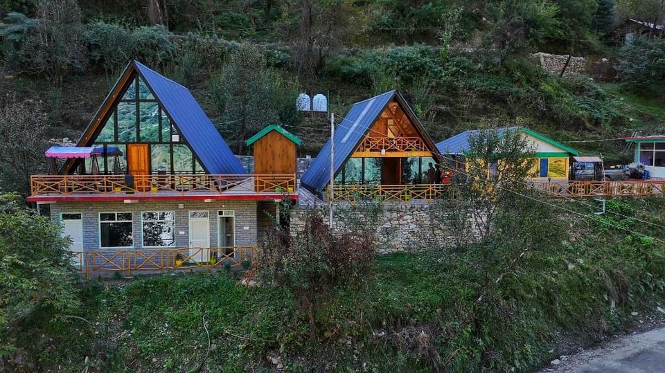 A Frame cottage s sainj valley Hotel in Himachal Pradesh