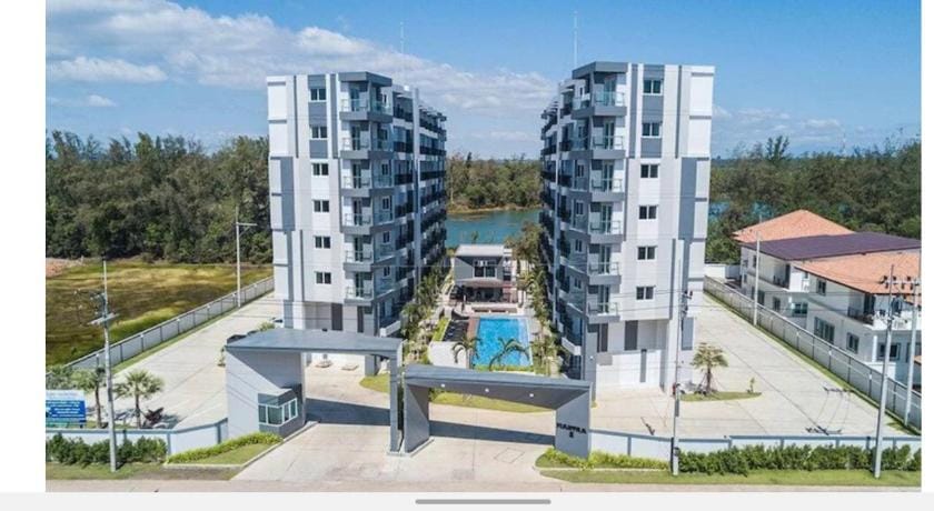 Mantra Beach condo  Apartment in Chon Buri Changwat