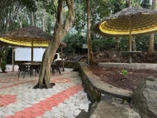 100 Oaks Estate Vacation rental in Tamil Nadu