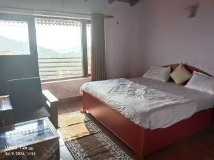 Hare krishna himalayan hotel  Apartment in Uttarakhand