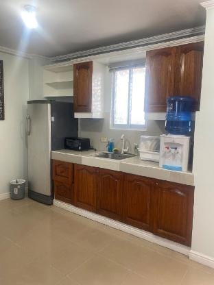 Family&Group stay/FreeParking/Karaoke Vacation rental in Pasig