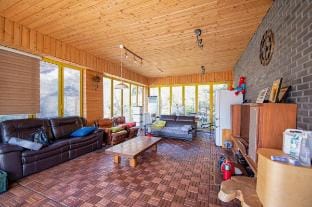 Seohuri Pension—양평 독채 펜션- 50명 노래방,바베큐,15대주차,반려동물 Vacation rental in Gyeonggi-do
