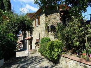 Spacious farmhouse with pool Vacation rental in Umbria