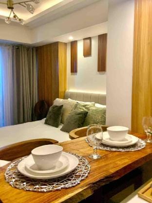Private Suites in Azure/PlayStationNetflixKaraoke Apartment in Calabarzon