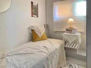 Only for Woman-Sadang House(402)/Private Bathroom Apartment in Seoul