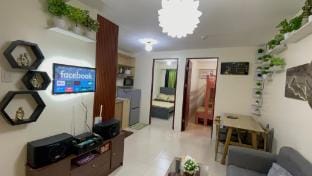 JR SWEET ESCAPE AT URBAN DECA HOMES MANILA Apartment in Manila City