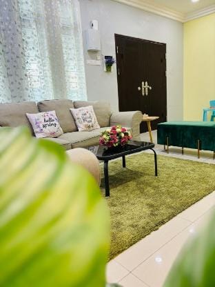 Kuantan Sri Setali |Spacious 13Pax Home| Iconique Vacation rental in Pahang, Malaysia