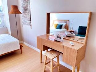 #Hongdae#Sinchon#Mangwon#Entire 2nd Floor#4 Rooms#4 Beds#Yard#Charming Accommodation Villa in Seoul