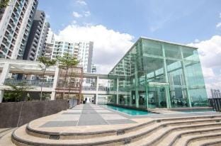Cozy lake view 8PAX  apartment @ zetapark mall Vacation rental in Federal Territory of Kuala Lumpur