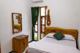 Omaha Homestay - Rumah 3 Kamar Tengah Kota Malang Vacation rental in East Java