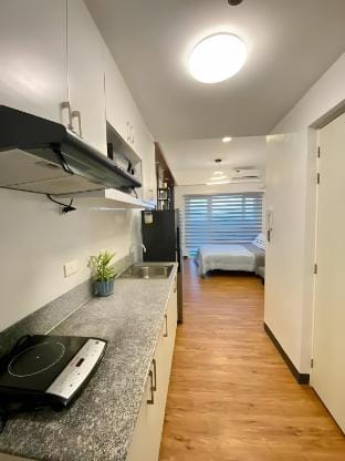 LV's Cozy Staycation Apartment in Tagaytay