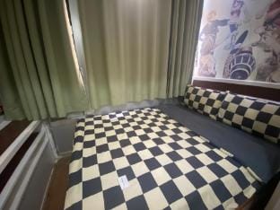 尖沙咀地铁B1口    维多利亚  海港城 星光大道  小型双人房 Apartment in Hong Kong