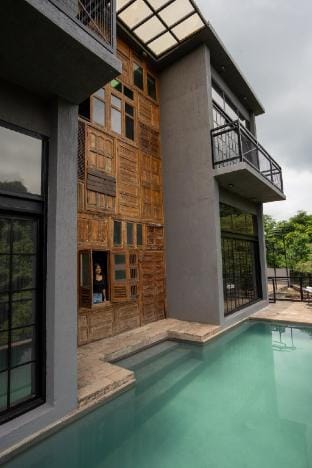 11 Beton Brut . Vacation rental in Maharashtra