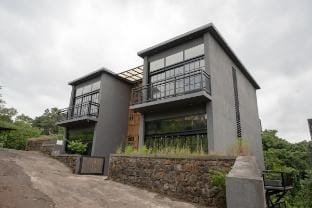 11 Beton Brut . Vacation rental in Maharashtra