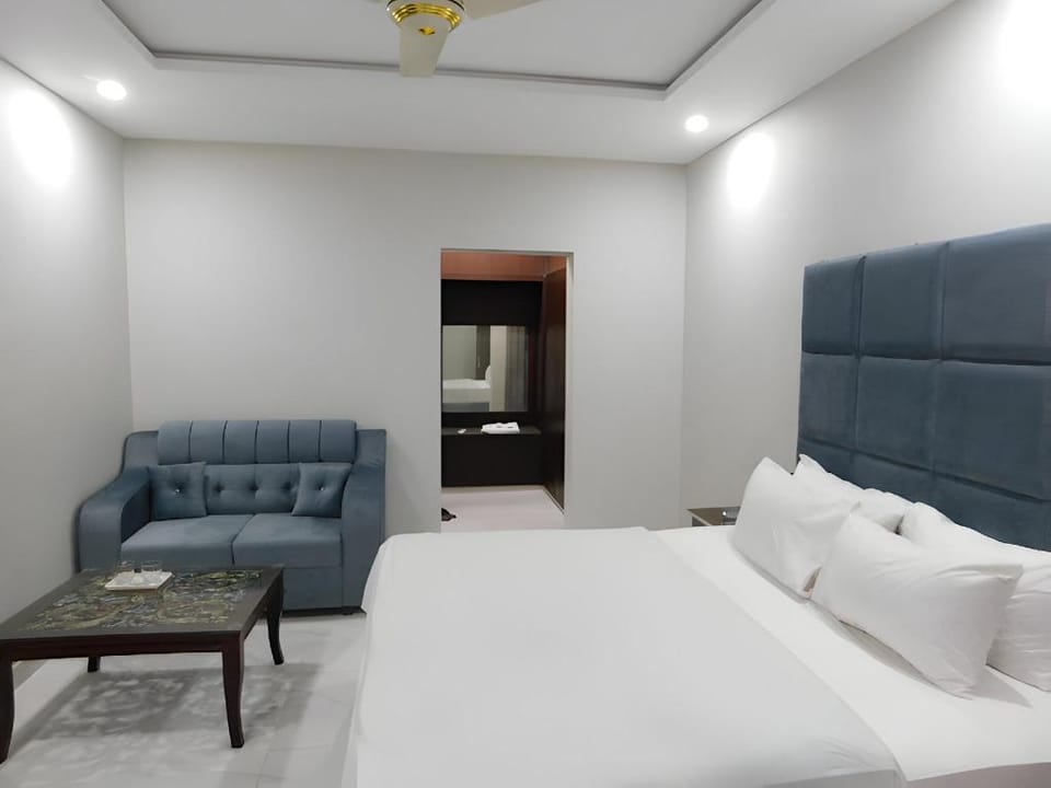 Royal Inn Hotel Hotel in Lahore