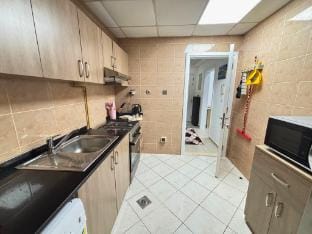 Lux 1BR, KingSize Bed | Pool, Hot Tub & Workspace Apartment in Dubai