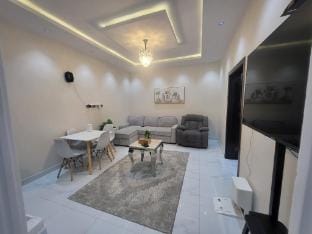 ينبع البحر طريق الاميرمقرن بن عبدالعزيز حي الرابية Apartment in Al Madinah Province