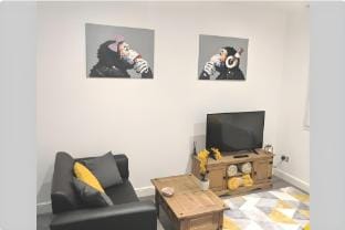 New Apartment - Book Direct On - 079 / 504 / 13594 Apartment in Bradford
