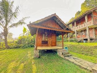 Saung Cemara Bogor Mekati Elok (Whole Villa) Villa in West Java