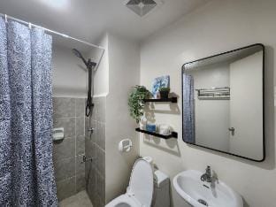 Santorini Escape in Bacolod - Amaia Steps Capitol Apartment in Bacolod