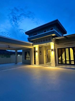 Ipoh Modern Bliss 4B4B by Wayhome@14 pax Apartment in Ipoh