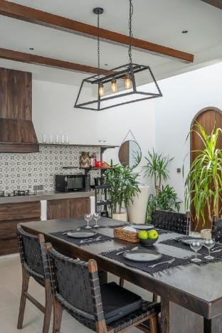New 3 bedroom villa near Atlas/Finns beach clubs Villa in North Kuta