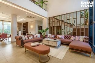 StayVista at The Grand Crest w/ Presidential Suite Villa in Maharashtra