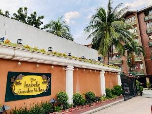 Cozy Minimalist Condotel Near NAIA Apartment in Paranaque