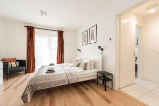 Brand New Apartment - 2 rooms-balcony -garage Apartment in Budapest