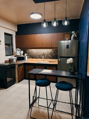 Moody Space in Metro Manila Apartment in Pasay
