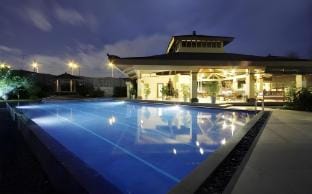 Moody Space in Metro Manila Apartment in Pasay