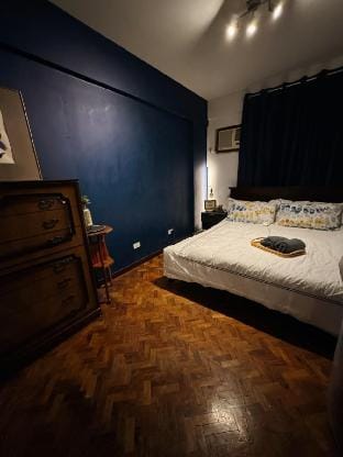 Moody Space in Metro Manila Apartment in Pasay