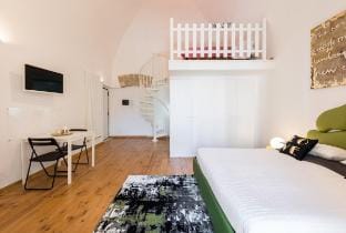 ART LOFT M8 AT 2 STEPS FROM OLD TOWN,FULL CENTRE Apartment in Bari