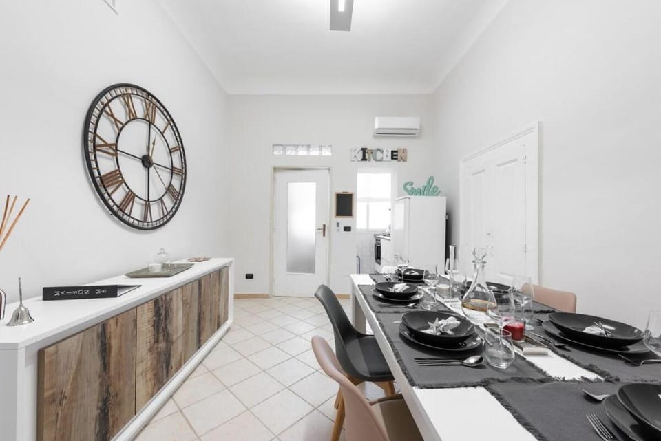 Ancient Maison M8 Bari Apartment in Bari