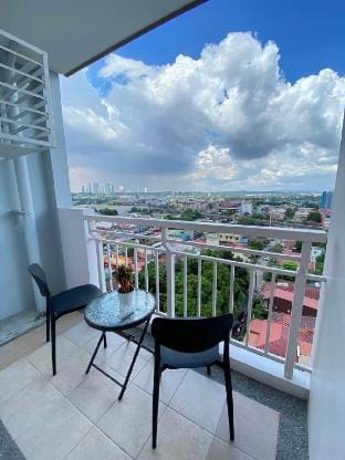Easy Escape 1bedroom unit @SatoriPasig Apartment in Pasig