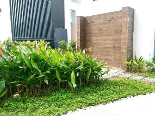 Promo! 1 bedroom Unit @ Charm W/Netflix & Balcony Apartment in Pasig