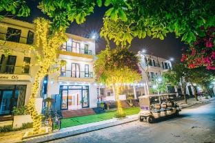 Villa Ciel Bleu - 8 phòng ngủ Vacation rental in Laos