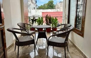 A radiant villa on Ganges with modern amenities Villa in Rishikesh