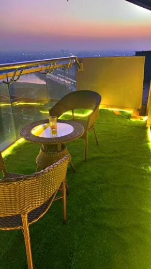 Luxe Lagoon Studio Apartment in Noida
