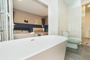Mosaic Midvalley Oceanblue Nest 3BR w Bathtub Vacation rental in Johor Bahru