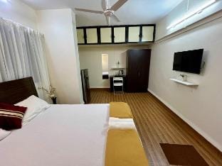 La France Cosy Studio Apartment Vacation rental in Mumbai