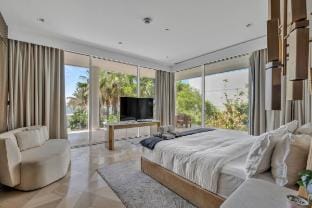 Luxurious 3-Bedroom Townhouse at Five Palm Vacation rental in Dubai