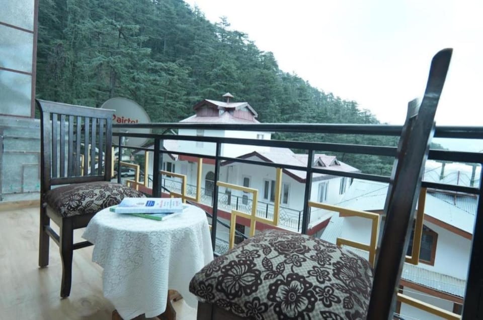 Goroomgo Shree Shimla Stay Hotel in Himachal Pradesh