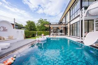 Chloe Pool Villa Vacation rental in Pattaya City