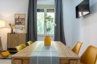 Holiday Homes Rome - Mustard Apartment S Camillo Vacation rental in Rome