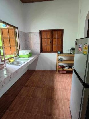 Quiet Jungle Thai wooden style Vacation rental in Ban Tai